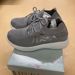 新品　軽量ニットスニーカーの画像
