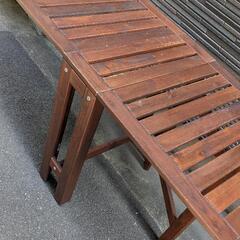 折りたたみテーブルの画像