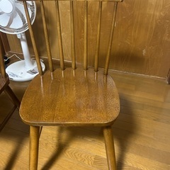 ニトリ  ダイニングチェア  4つ  の画像