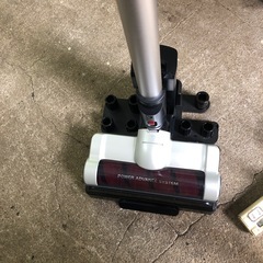 NO：3826  充電式サイクロンスティッククリーナー‼️  充電台付き❣️超お買い得品❣️の画像