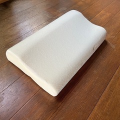 低反発熟睡枕の画像