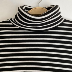 zootie ズーティー【M】ボーダー柄タートルネックの画像