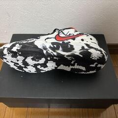 Nike スニーカー ホワイト/ブラック/レッドの画像