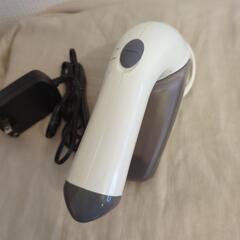 【美品】TESCOM 毛玉取り機 KDC10 ホワイトの画像