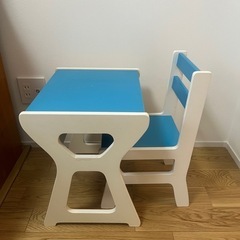 キッズデスクチェアセットの画像