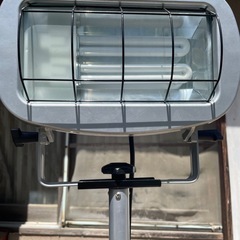三脚3段の作業灯になります。
の画像