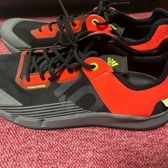 adidas27.5の画像