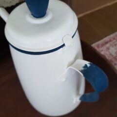 ホーロー調　コーヒーポット　の画像