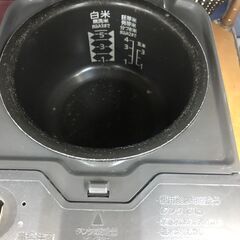 リサイクルショップどりーむ鹿大前店　No.1552　三菱　　炊飯器　5.5合　シルバーの画像