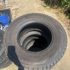 Yokohama タイヤ 265/70R16 スタッドレス 4本セット 2018年製の画像