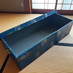 昭和　レトロ　ブリキ　衣装ケース　収納ケース
の画像