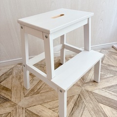 IKEA -イケア  ステップスツール アスペン無垢材 50 cmの画像