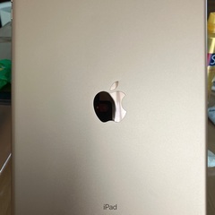 iPad (第6世代) Wi-Fi + Cellular 32GBバッテリー新品の画像