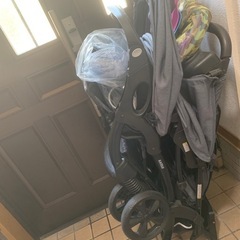 二人乗りベビーカーの画像