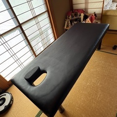 取り引き中です。整体ベット、施術ベット、黒の画像