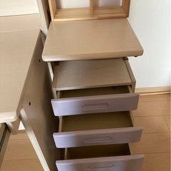 勉強机の画像