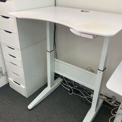 手動式昇降デスクの画像