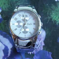 D&G 紳士用腕時計！カレンダー機能搭載＊VALENTINO・懐中時計！2点セットのお譲りです。の画像