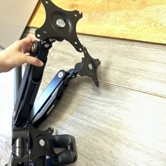 Bauhütte ブラック モニターアーム　bauhutte 3面用アームの画像