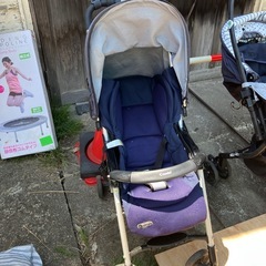 コンビ　ベビーカーの画像