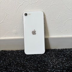 iPhone SE2 📱お値下げの画像