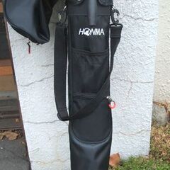使用感少なめ！ ホンマ ゴルフ クラブケース CC-1840 スタンド付き 2分割 ブラック 黒 4～6本・47インチクラブ対応 高さ84（カバー込み130)×幅16×奥行12cm HONMA　☆ PayPay(ペイペイ)決済可能 ☆ 札幌市 豊平区 平岸 平岸店の画像