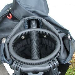 使用感少なめ！ ホンマ ゴルフ クラブケース CC-1840 スタンド付き 2分割 ブラック 黒 4～6本・47インチクラブ対応 高さ84（カバー込み130)×幅16×奥行12cm HONMA　☆ PayPay(ペイペイ)決済可能 ☆ 札幌市 豊平区 平岸 平岸店の画像