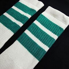 (5485) SkaterSocks ロングソックス 靴下 男女兼用 ソックス スケボー チューブソックス Knee high White tube socks with Teal stripes style 1 (22インチ) SKATE SK8の画像