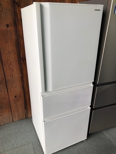 大阪府配送無料　東芝　2022年製　326L 冷蔵庫