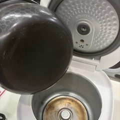 【ヤマダ炊飯器】【3合炊き】2021年製★クリーニング済み/6ヶ月保証付き【管理番号12407】野の画像