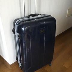 キャリートランク紺を無料での画像