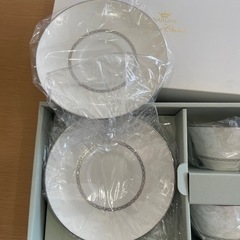 NARUMI食器 ティーカップ ソーサーの画像