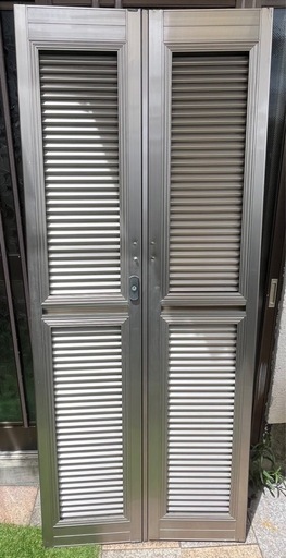 玄関網戸ルーバー