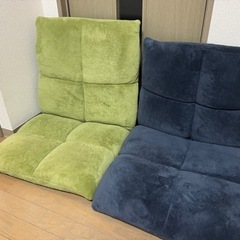 座椅子２つの画像