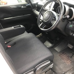 お買い得車‼️N-BOXカスタムG ターボ　SSパッケージ　両側パワースライドドア　ナビ　バックカメラ　ETC.ピアノブラックパネル　LEDランプ　パドルシフト　オートクルーズ　オートライト　運転席ハイトアジャスター　HID 本革ハンドル　シフトレバーの画像