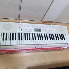 キーボード　光ナビゲーション　CASIO の画像