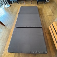 折りたたみベッド、マットレスセットシングルサイズの画像