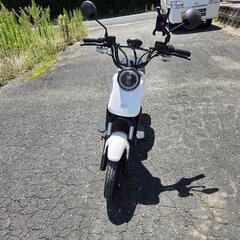 XEAM UNI　電動バイク　２０２２年式　美車　２１５３キロの画像