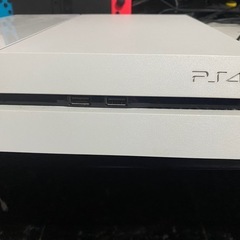 PS4ホワイト500GBヘッドセット付き初期化済の画像