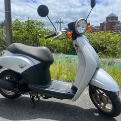 【New】実働 BT新品 バリ溝 ホンダ AF61 トゥデイ 4スト 原付 バイク スクーター シルバー人気車種の画像