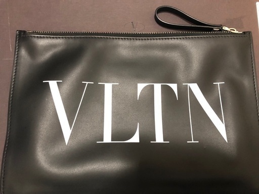 Valentino  クラッチバッグ