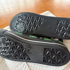新品スニーカーの画像