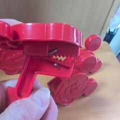 ミッキーのレジャーシートを止めるクリップの画像