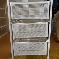 IKEA 引き出しラックの画像