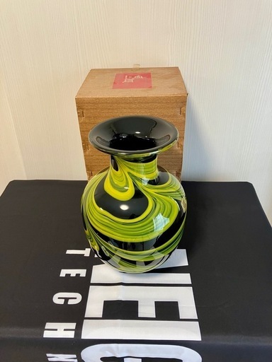 日本の匠KAMEI GLASS　カメイガラス　新品　未使用　美品　アート　箱付き 新品未使用♥ KAMEI GLASS カメイガラス クリスタル 花瓶 - メルカリ