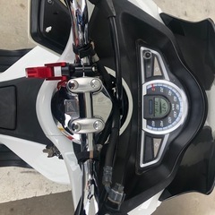 大阪府八尾市　PCX 125jf56 整備済み　タイヤ前後交換済みトップボックス付きの画像