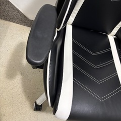 ゲーミングチェア引取は-1500円割引の画像