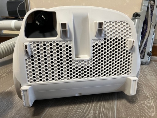 お話し中2022年製　パナソニック掃除機