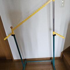 ハンガーラックの画像