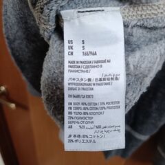 パーカー売りますの画像